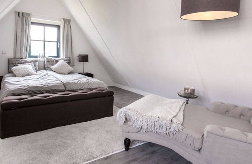 Graft House | Beautiful apartment in villa for 6 people with WIFI, TV, terrace and parking