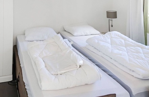 Graft House | Beautiful apartment in villa for 6 guests with WIFI, TV, terrace and parking