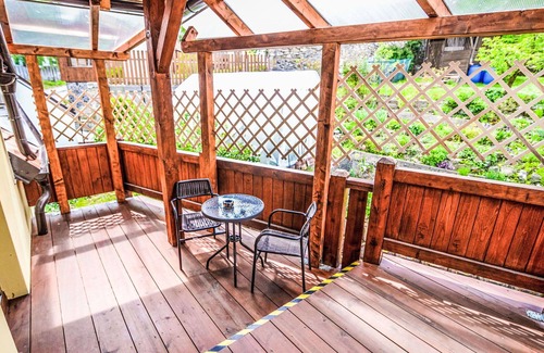 Cesky Krumlov Apartment | Beautiful apartment for 5 guests with WIFI, patio and pets allowed