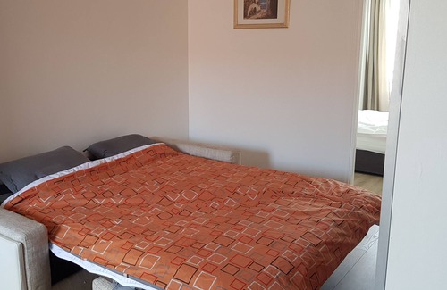 Louis Bertrand-Mirabeau-Semard Apartment | Beautiful Apartment Right Next to the Metro Station