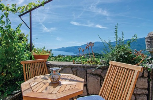 Kastav Apartment | Beautiful apartman Tijan in town of Kastav