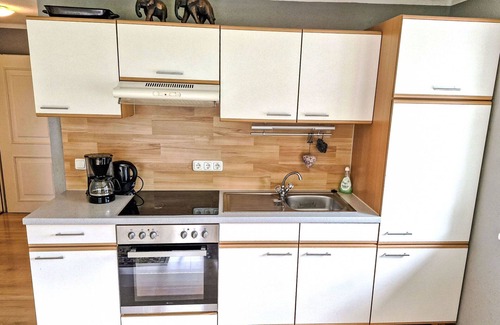 Runhof Apartment | Beautiful apartment for 5 people with WIFI, TV, balcony and parking