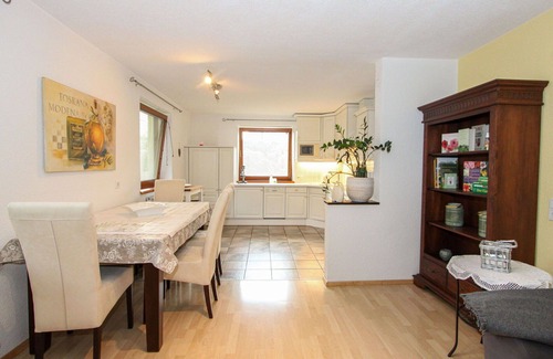 Zirl Apartment | Beautiful apartment for 4 people with WIFI, TV and patio