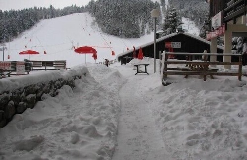 Ax-les-Thermes Apartment | Beautiful apartment in a residence in wood on the slopes.
