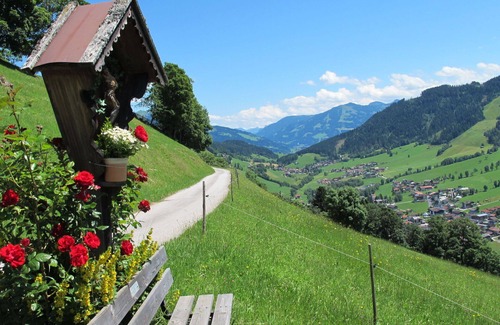 Wildschoenau Apartment | Beautiful apartment for 4 guests with WIFI, TV and balcony