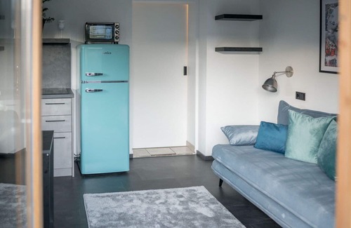 Thumersbach Apartment | Beautiful apartment for 3 guests with WIFI, TV, terrace and pets allowed