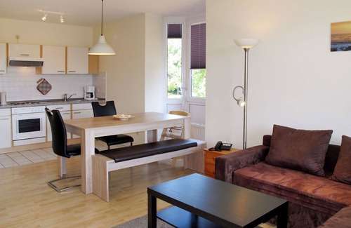 Wremen Apartment | Beautiful apartment for 4 people with WIFI, TV, terrace and pets allowed