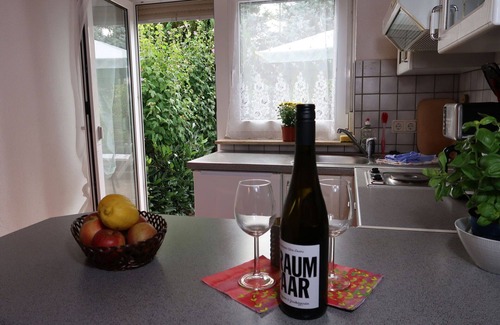 Wesenberg Apartment | Beautiful apartment for 4 guests with TV, terrace and pets allowed