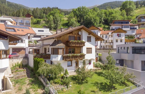 Fliess Apartment | Beautiful apartment for 5 guests with WIFI, TV, terrace and pets allowed
