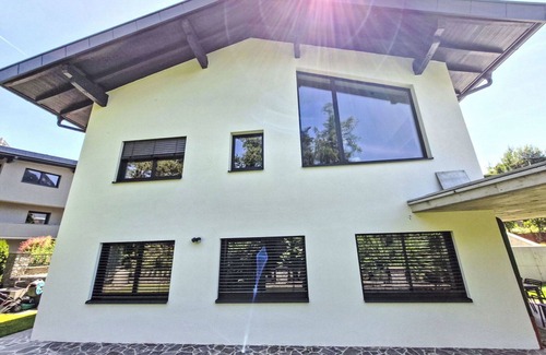 Arzl im Piztal Apartment | Beautiful apartment for 5 people with WIFI, TV, terrace and pets allowed