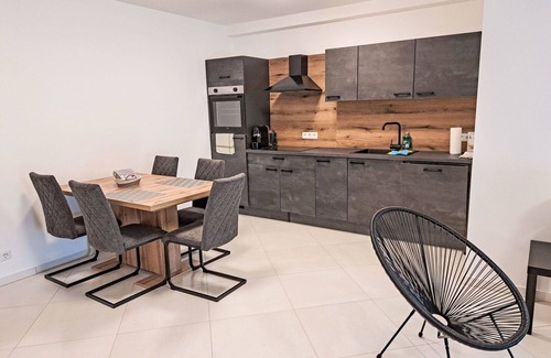 Sekirn Apartment | Beautiful apartment for 6 people with WIFI, TV and balcony