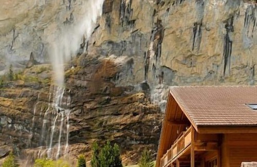Lauterbrunnen Apartment | Beautiful apartment with balcony and waterfall view