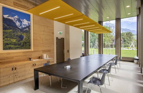 Meiringen Apartment | Beautiful apartment for 6 guests with WIFI, TV, terrace, pets allowed and parking