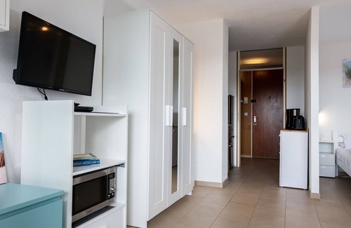 Loffingen Apartment | Beautiful apartment for 4 people with WIFI, pool, TV and balcony