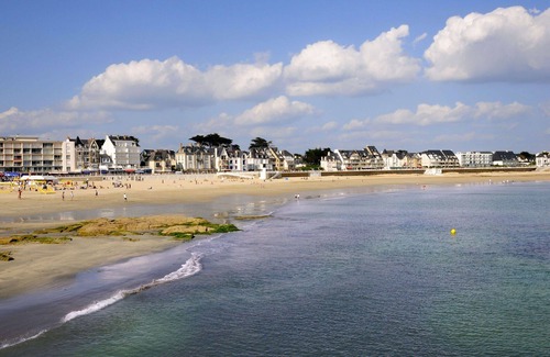 Morbihan Apartment | Beautiful apartment for 2 people with WIFI, TV, pets allowed and parking
