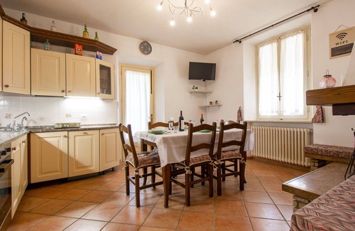 Giugnano Apartment | Beautiful apartment for 10 guests with private pool, WIFI, TV, patio and pets allowed