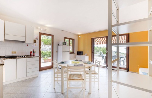 Morcone Apartment | Beautiful apartment for 4 guests with WIFI, TV, patio and parking