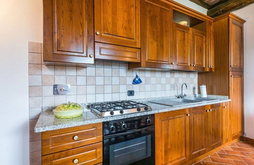 Volterra Apartment | Beautiful apartment for 5 people with pool, WIFI, TV, terrace and pets allowed