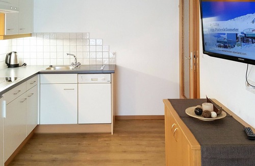 Fendels Apartment | Beautiful apartment for 6 guests with WIFI, TV, terrace, pets allowed and parking