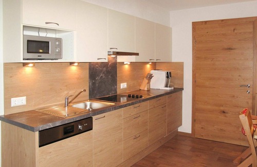 Fendels Apartment | Beautiful apartment for 4 people with WIFI, TV and balcony