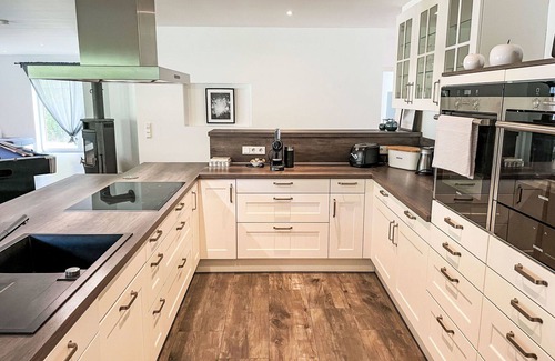 Hemmoor Apartment | Beautiful apartment for 7 people with WIFI, TV and terrace
