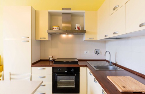 Civezza Apartment | Beautiful apartment for 5 guests with WIFI, terrace, pets allowed and parking