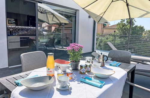 Caramagna Ligure Apartment | Beautiful apartment for 4 people with WIFI, A/C, pool, TV, terrace and parking