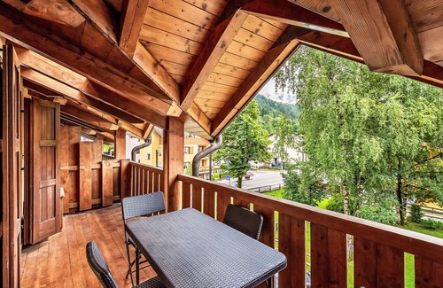 Pinzolo Apartment | Beautiful apartment for 6 people with WIFI, TV, patio and parking
