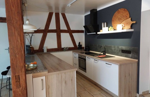 Suhl Apartment | Beautiful apartment for 4 guests with WIFI, TV, patio and pets allowed