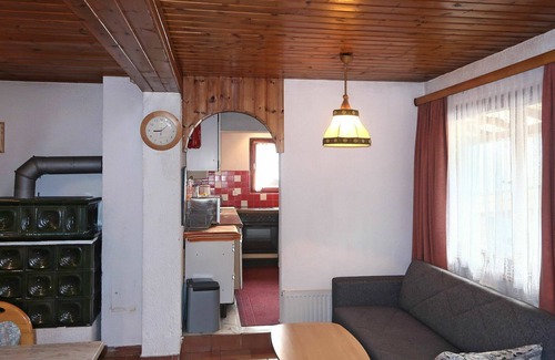Imst Apartment | Beautiful apartment for 8 people with WIFI, TV, terrace and pets allowed