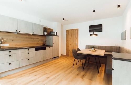 Kaunertal Apartment | Beautiful apartment for 5 guests with WIFI, TV and terrace
