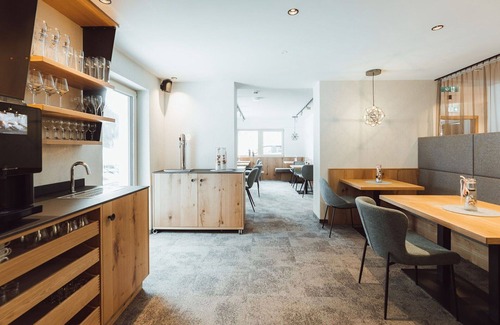 Kaunertal Apartment | Beautiful apartment for 5 guests with WIFI, TV and terrace