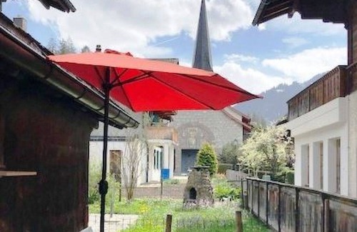 Gstaad Apartment | Beautiful apartment for 2 people with WIFI, balcony and parking