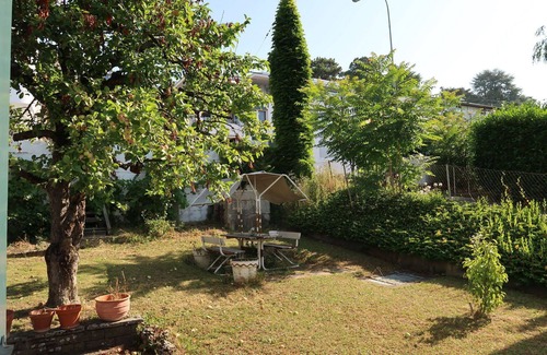 Villette Apartment | Beautiful apartment for 4 people with WIFI, TV, patio, pets allowed and parking