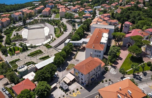 Mihotici Apartment | Beautiful apartment for 5 guests with WIFI, A/C, TV and parking