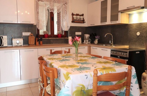 Zagorje Apartment | Beautiful apartment for 5 guests with WIFI, private pool, TV, terrace and parking