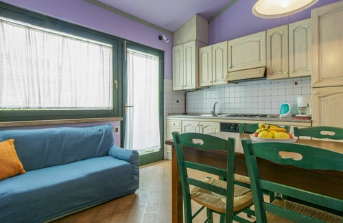 Vicopelago Apartment | Beautiful apartment for 4 guests with A/C, pool, TV, patio, pets allowed and panoramic view