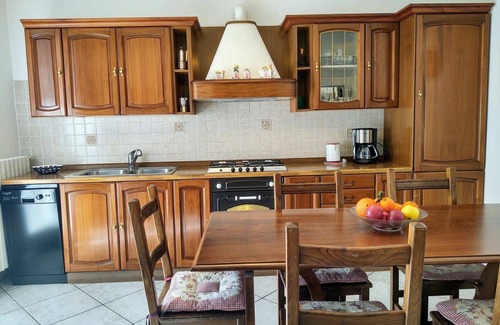 Luino Apartment | Beautiful apartment for 5 guests with WIFI, TV, terrace and pets allowed