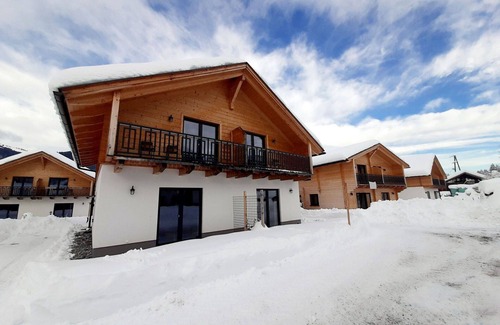 Jenig House | Beautiful apartment in villa for 5 guests with WIFI, TV, terrace, panoramic view and parking