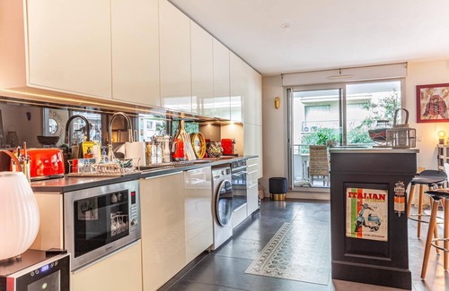 Le Rouet Apartment | Beautiful apartment in Marseille's Golden Square