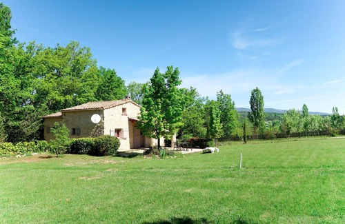 Sigonce Villa | Beautiful apartment in villa for 2 people with A/C, pool, WIFI, TV, patio and pets allowed