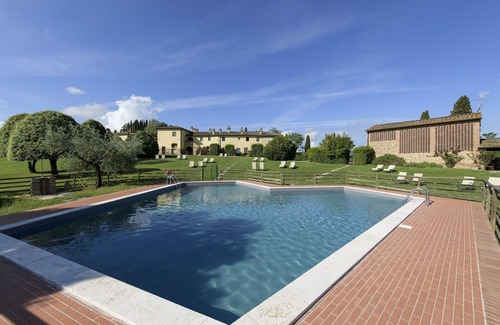 San Gimignano Villa | Beautiful apartment in villa for 4 people with pool, WIFI, A/C and TV