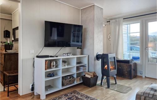 Snillfjord Apartment | Beautiful Apartment In Hemnskjela