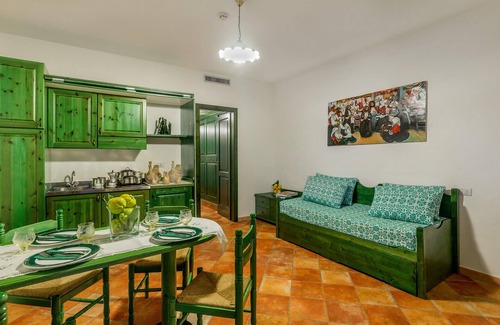 Sos Alinos Apartment | Beautiful apartment in Orosei with WiFi