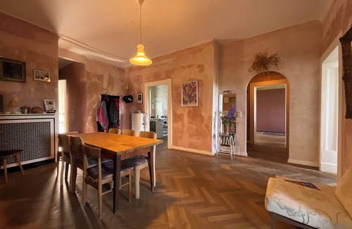 Neustadt-Sued Apartment | Beautiful apartment in old building in top location directly on the Rhine with balcony