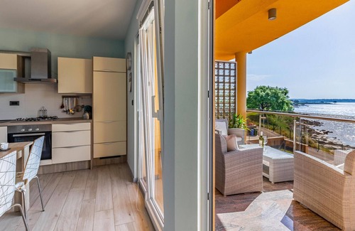 Pomer Apartment | Beautiful apartment in Pomer with WiFi
