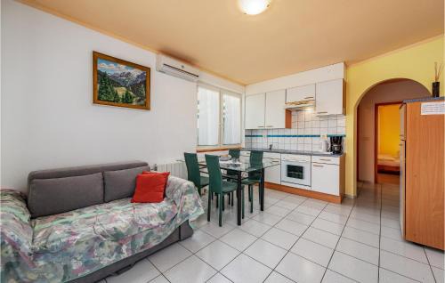 Đuba Apartment | Beautiful Apartment In Umag With Wifi
