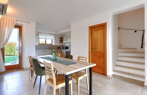 Baredine House | Beautiful apartment in villa for 6 guests with WIFI, pool, A/C, TV, terrace and panoramic view