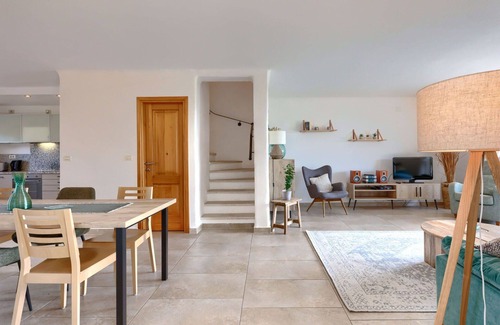 Baredine House | Beautiful apartment in villa for 6 guests with WIFI, pool, A/C, TV, terrace and panoramic view