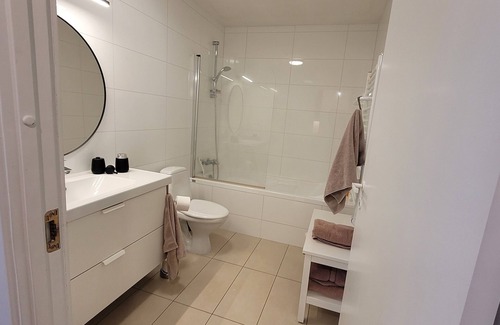 Mosfellsbaer Apartment | Beautiful Apartment With Sunny Terrace FREE parking, FREE high speed wifi